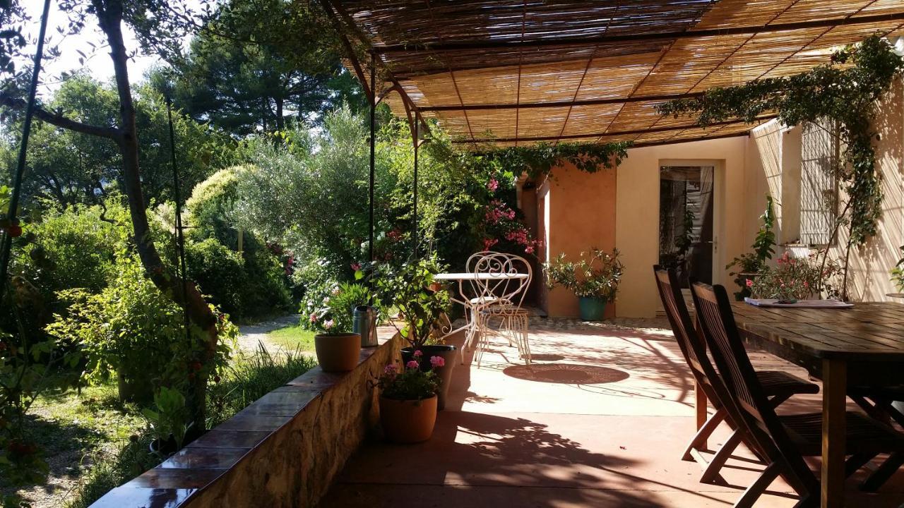 Les Oliviers Hotel Moustiers-Sainte-Marie Exterior photo